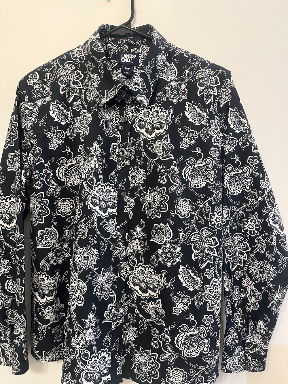 Lands' End Black and White Floral Lightweight Blouse
